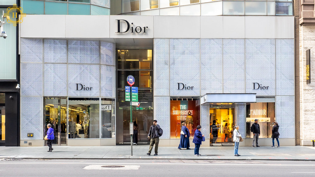 logo Dior ban đầu